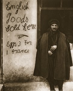 マケドニアの行進で、1917年2月7日のイラストレイテッドウォーニュースのイラスト（セピア写真） 作： English Photographer